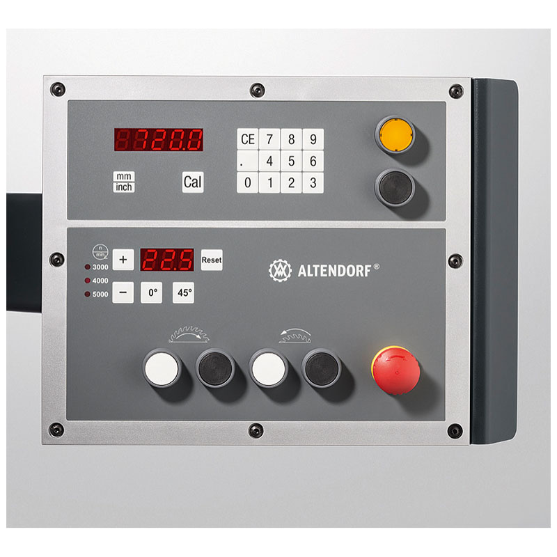 Standard eye-level controls on Altendorf WA 80 X panel saw