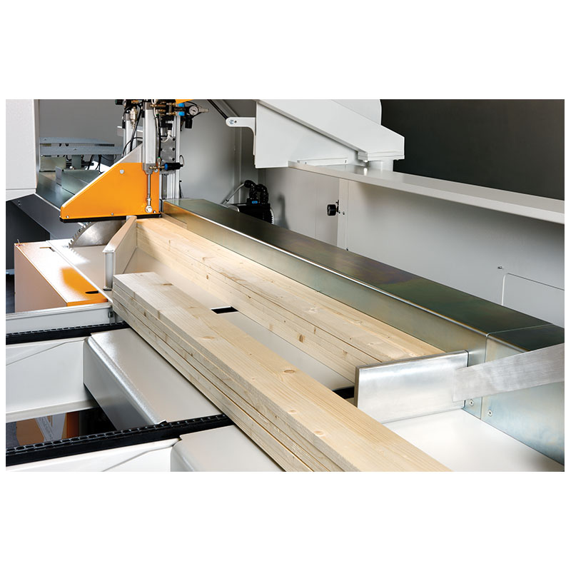 Infeed table and pusher on Salvador SuperPush 250 automatic crosscut saw