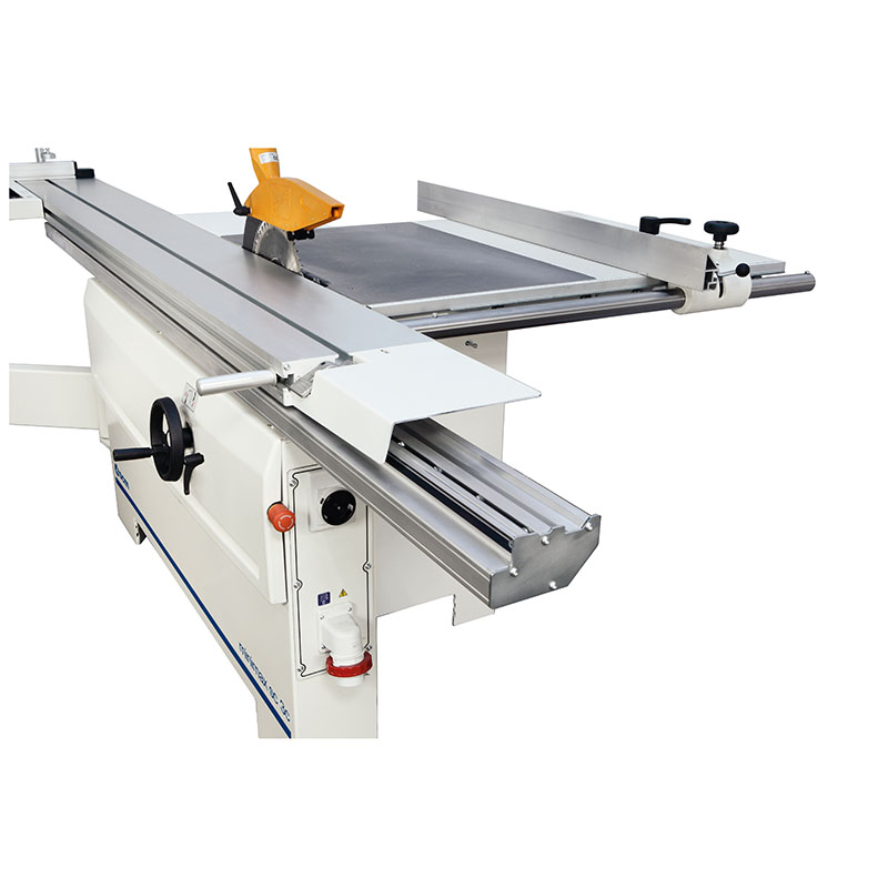 Sliding table on SCM Minimax ST 3C combination saw spindle